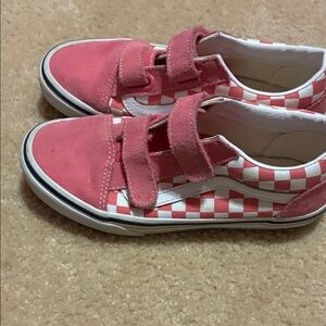 Girls Vans pink tennis shoes size 3! Very good condition!